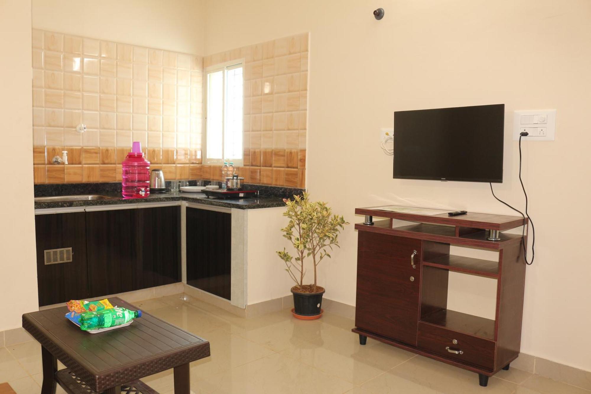 Happy Holiday Inn Service Apartment Chikmagalur Exterior photo